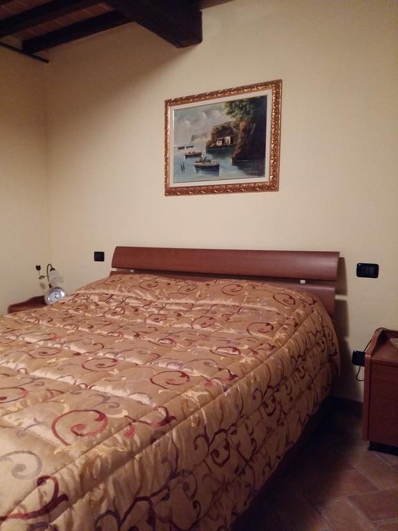 Agriturismo Il Melo Valfabbrica Екстер'єр фото