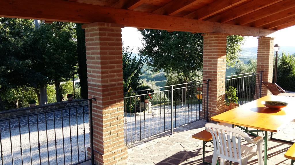 Agriturismo Il Melo Valfabbrica Екстер'єр фото