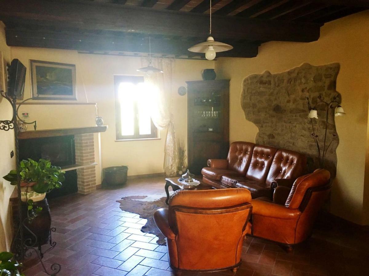 Agriturismo Il Melo Valfabbrica Екстер'єр фото
