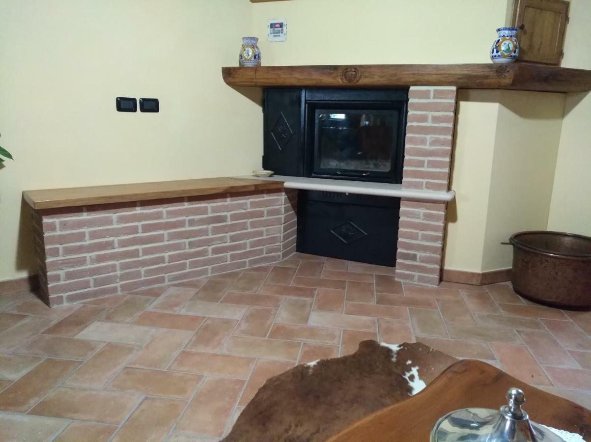 Agriturismo Il Melo Valfabbrica Екстер'єр фото